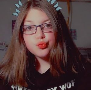 Meet your Posher, Kaylee